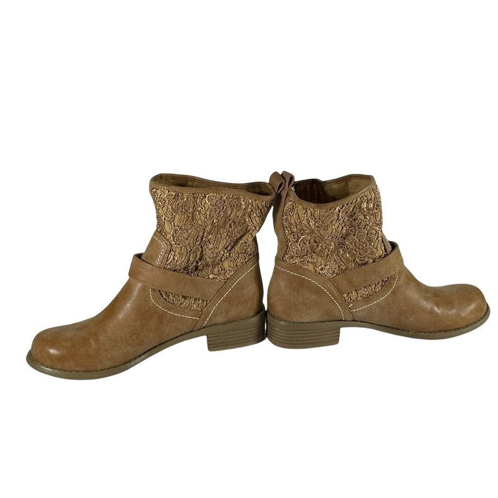 ⭐️⭐️ Guess womens size 7 bootie with lace upper   ⭐️⭐️